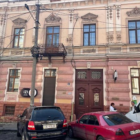 Philharmonie Platz Apartments Чернівці Екстер'єр фото